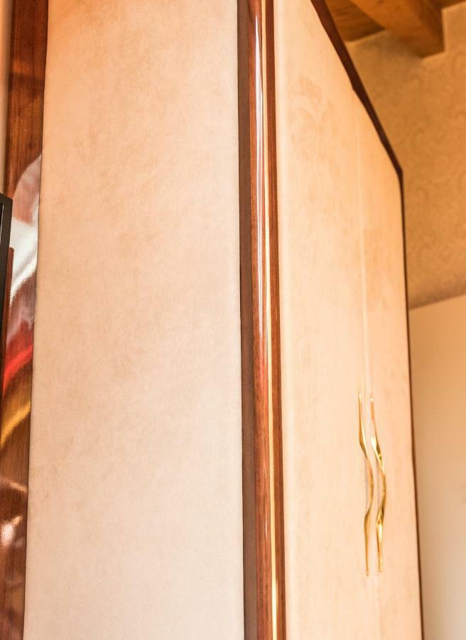 اتسوكو Luxus Stadthaus Am Dom المظهر الخارجي الصورة
